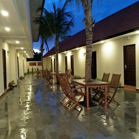 巴厘岛家庭酒店 Kuta Selatan 外观 照片
